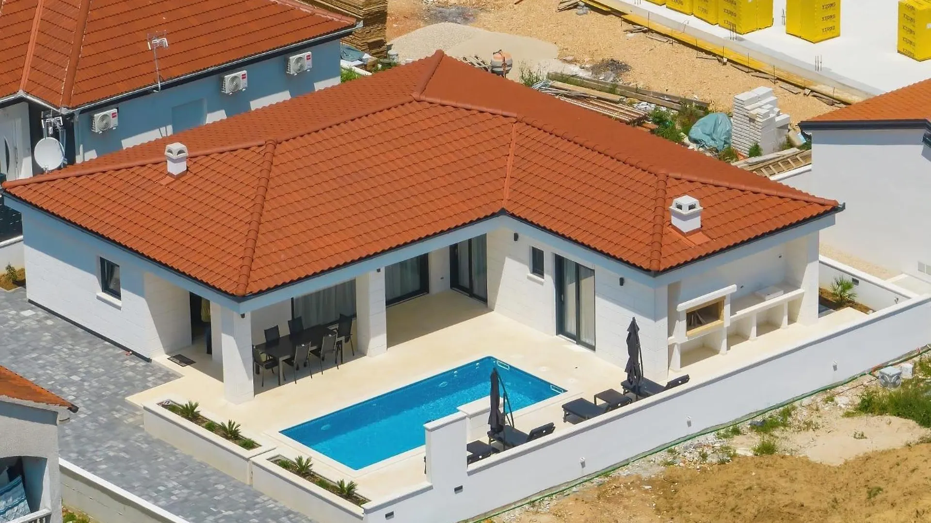 Luxury Villa Mariva With Heated Pool Vir