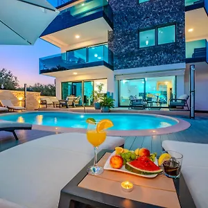  Apartment Luxury Vilamaloca
