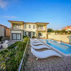 Sunset Deluxe Apartment