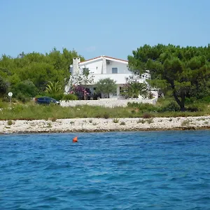 Apartment Mirakul